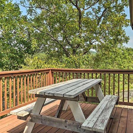 Branson West Cabin With Pool Access And Golfing 외부 사진