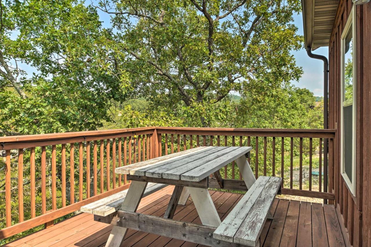 Branson West Cabin With Pool Access And Golfing 외부 사진