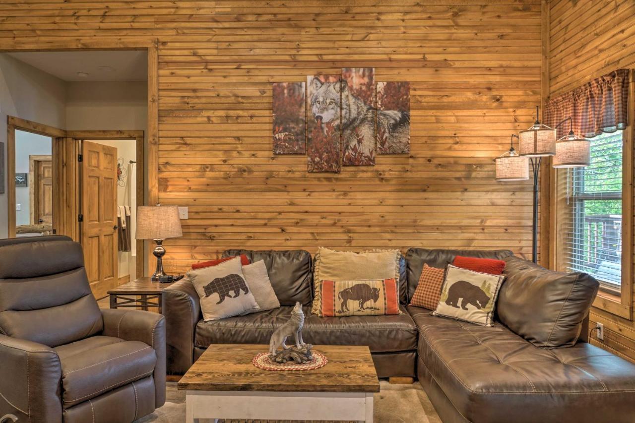 Branson West Cabin With Pool Access And Golfing 외부 사진