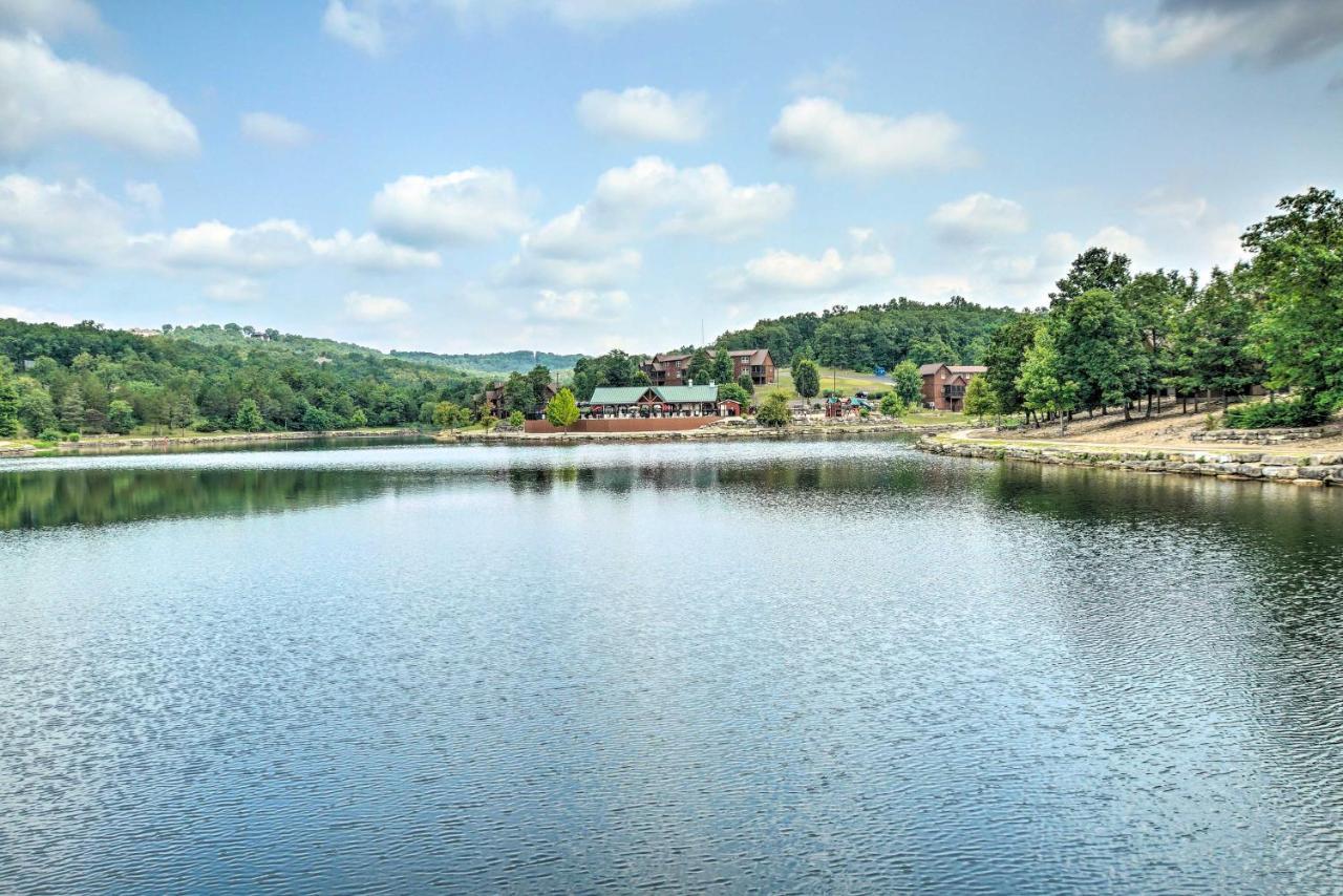 Branson West Cabin With Pool Access And Golfing 외부 사진