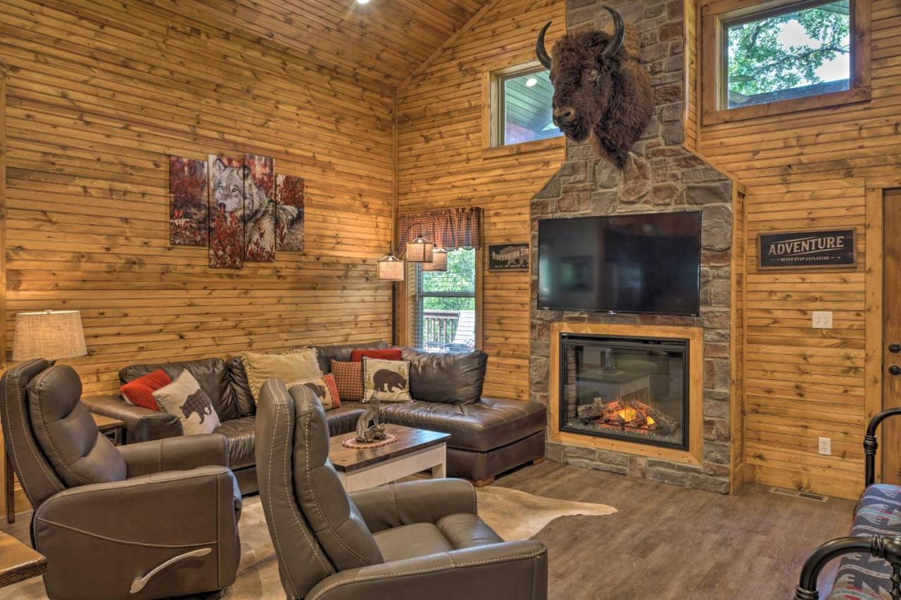 Branson West Cabin With Pool Access And Golfing 외부 사진