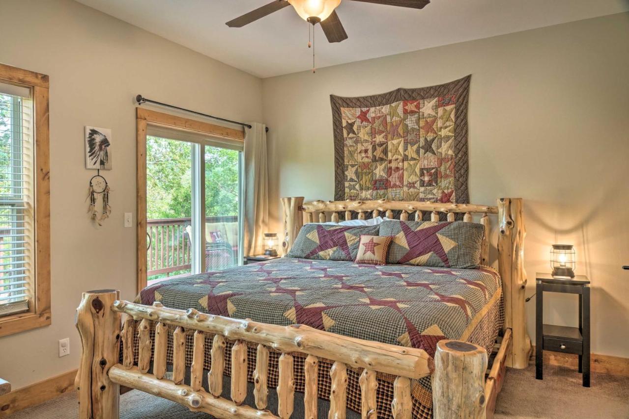 Branson West Cabin With Pool Access And Golfing 외부 사진